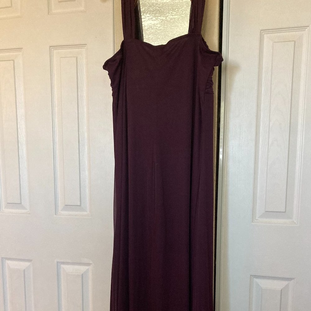 Sleeveless Maxi Dress in Plum